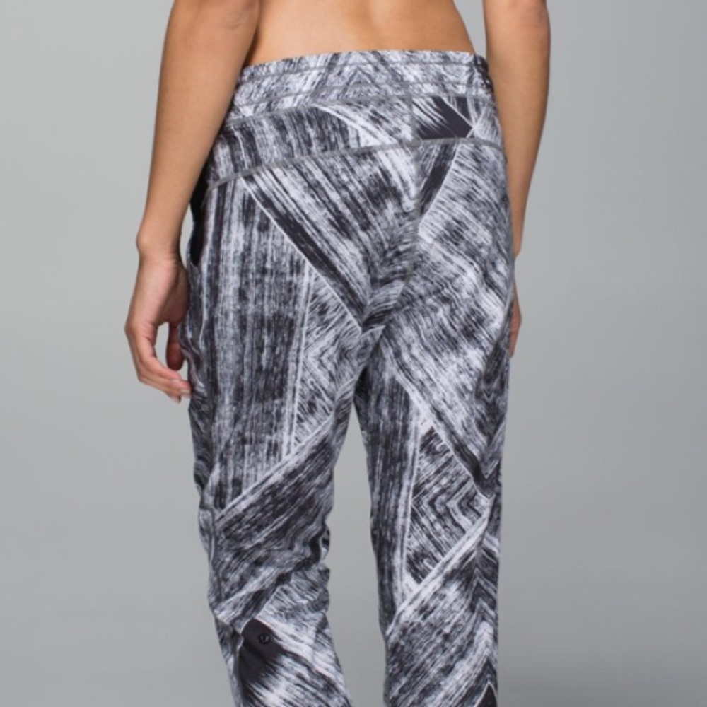 Lululemon Namaskar Pant Ii - Gem